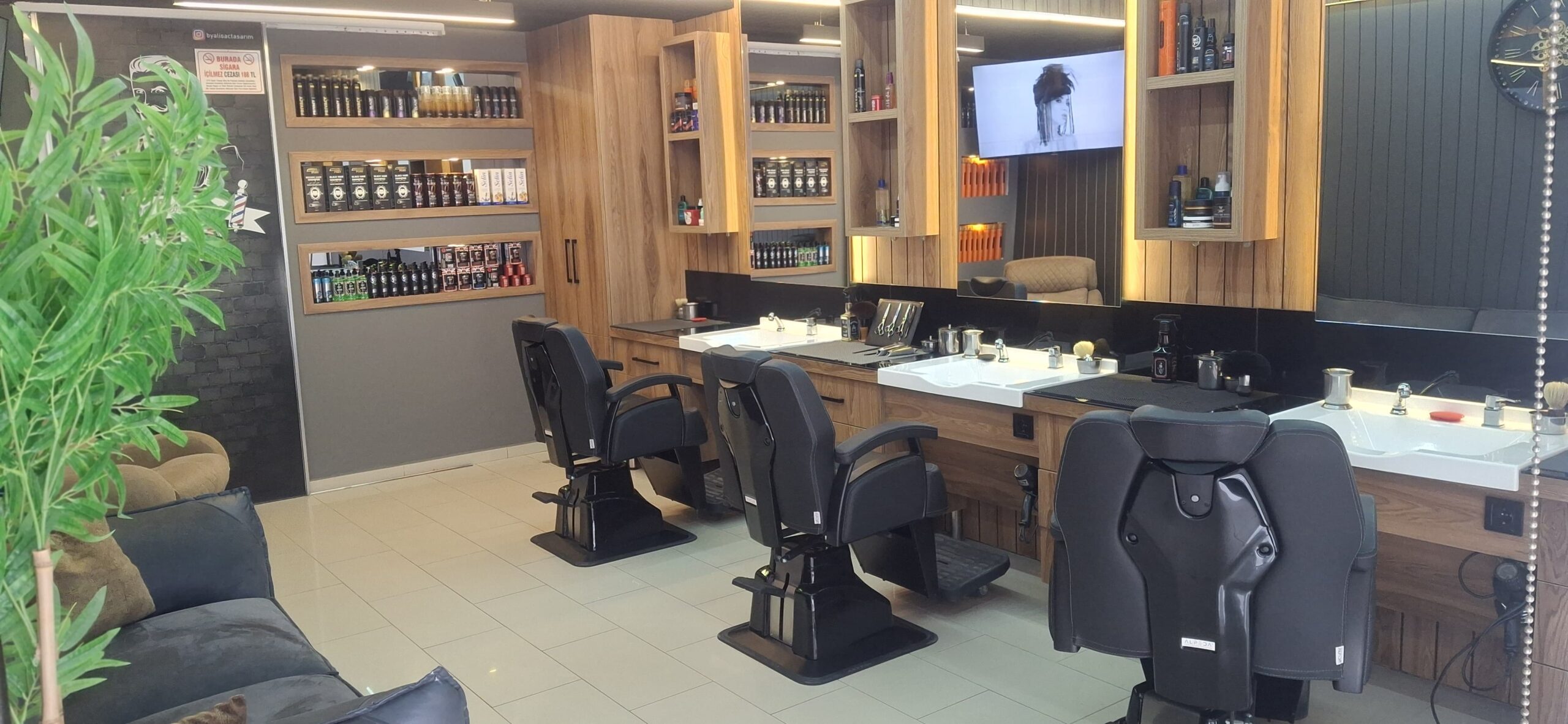 İLETİŞİM Arka Plan